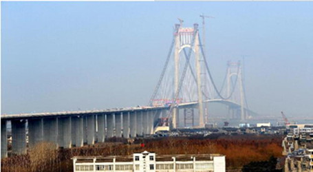 钢箱梁顶推施工案例之南京长江第三大桥钢箱梁安装0